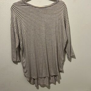3/$10 NWT Women’s Ginger G 3/4 Sleeve Striped Tunic Sz Medium White Blue Stripe
